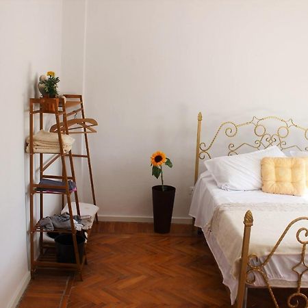 Entire Serviced Apartment With A Beautiful View Tiranë Eksteriør bilde